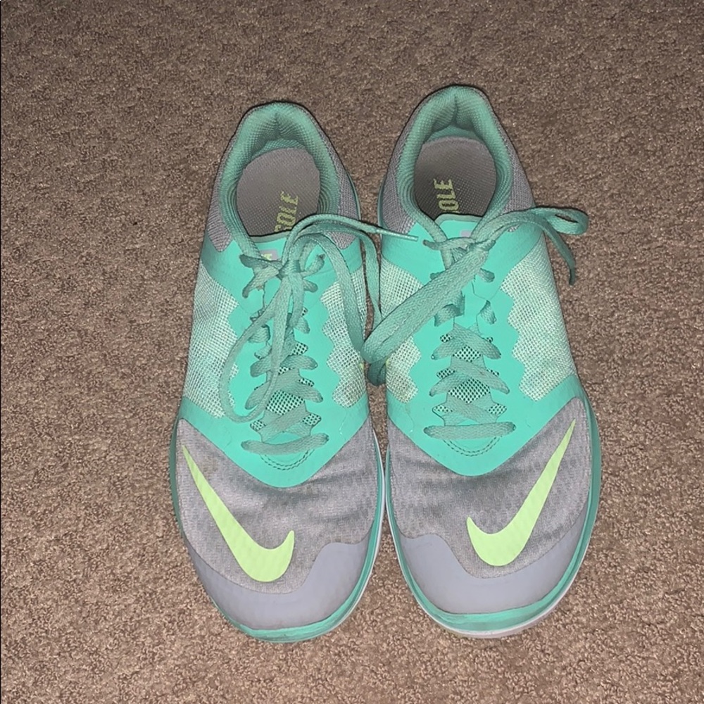 Nike running sneaks